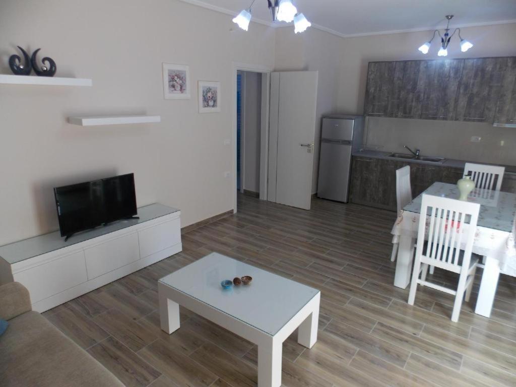 Coastline Apartments Sarande Exterior photo